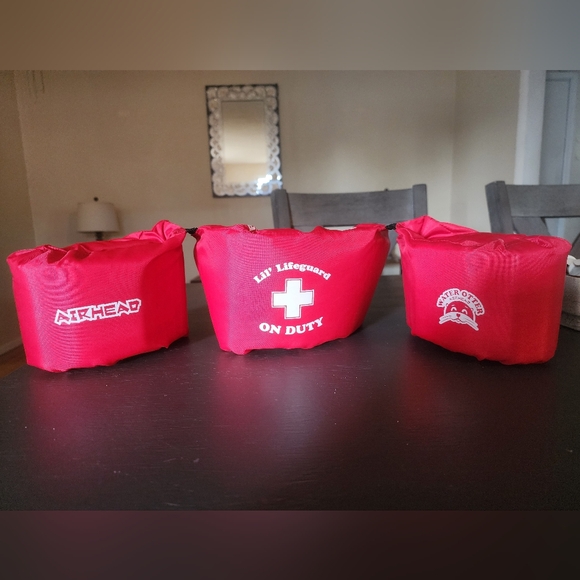 Water Otter Airhead Floating Device - Picture 1 of 6